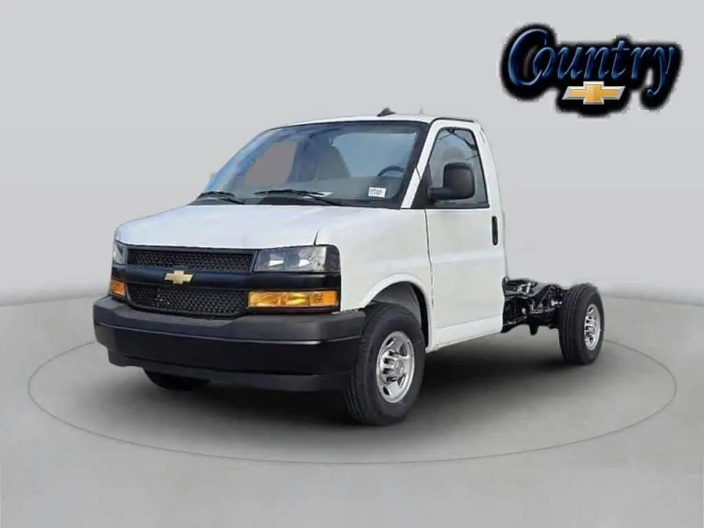 2026 Chevrolet Express Cutaway 3500