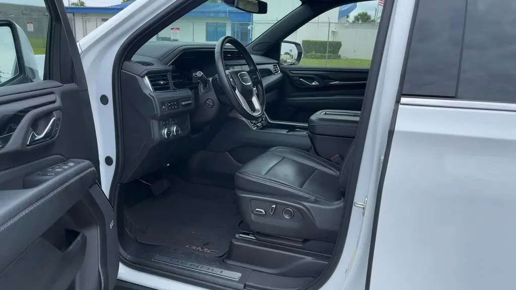 2024 GMC Yukon XL