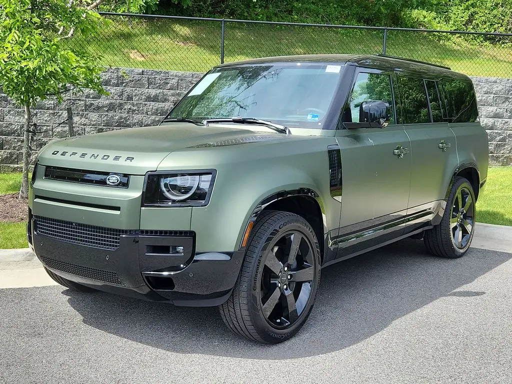 2026 Land Rover Defender 130