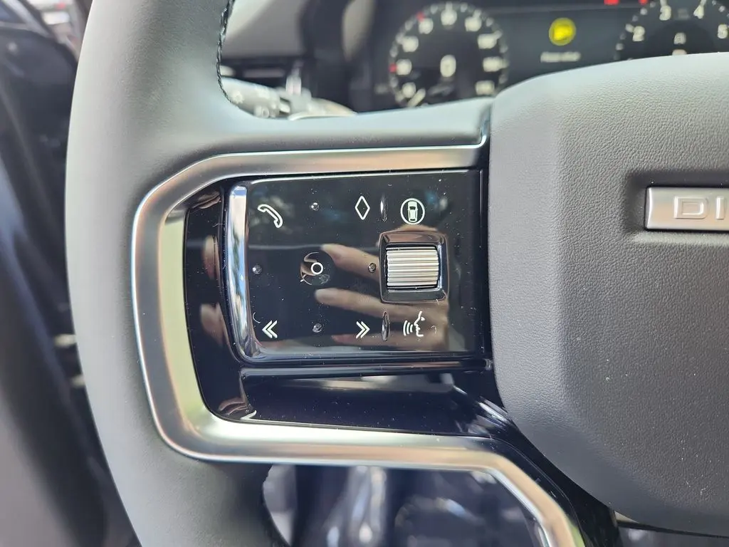 2025 Land Rover Discovery Sport