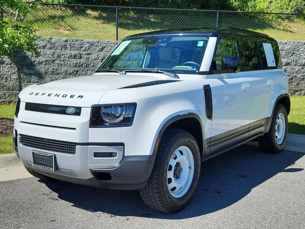 2024 Land Rover Defender 110