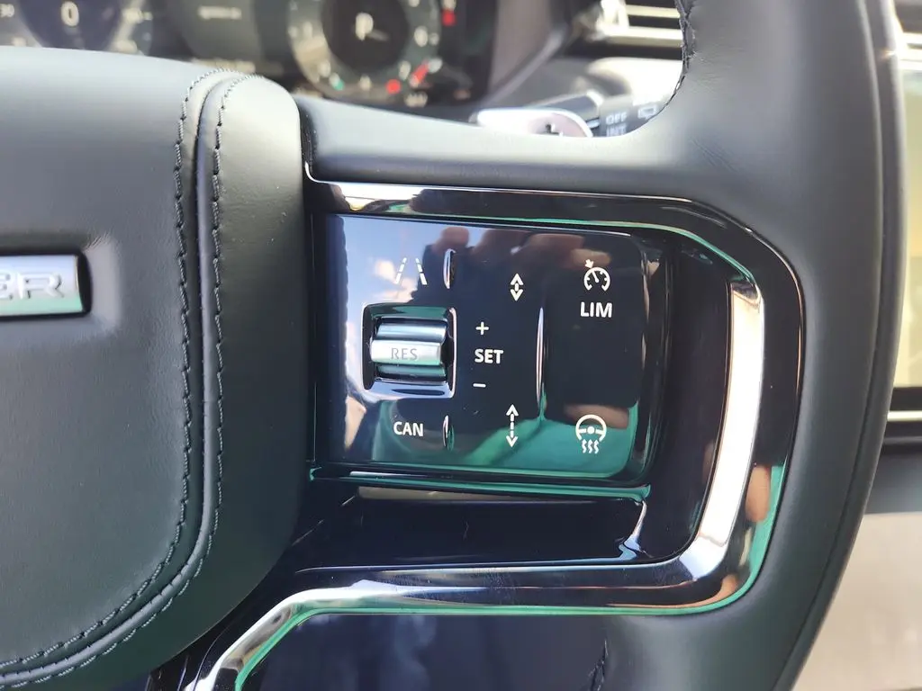 2026 Land Rover Range Rover Velar