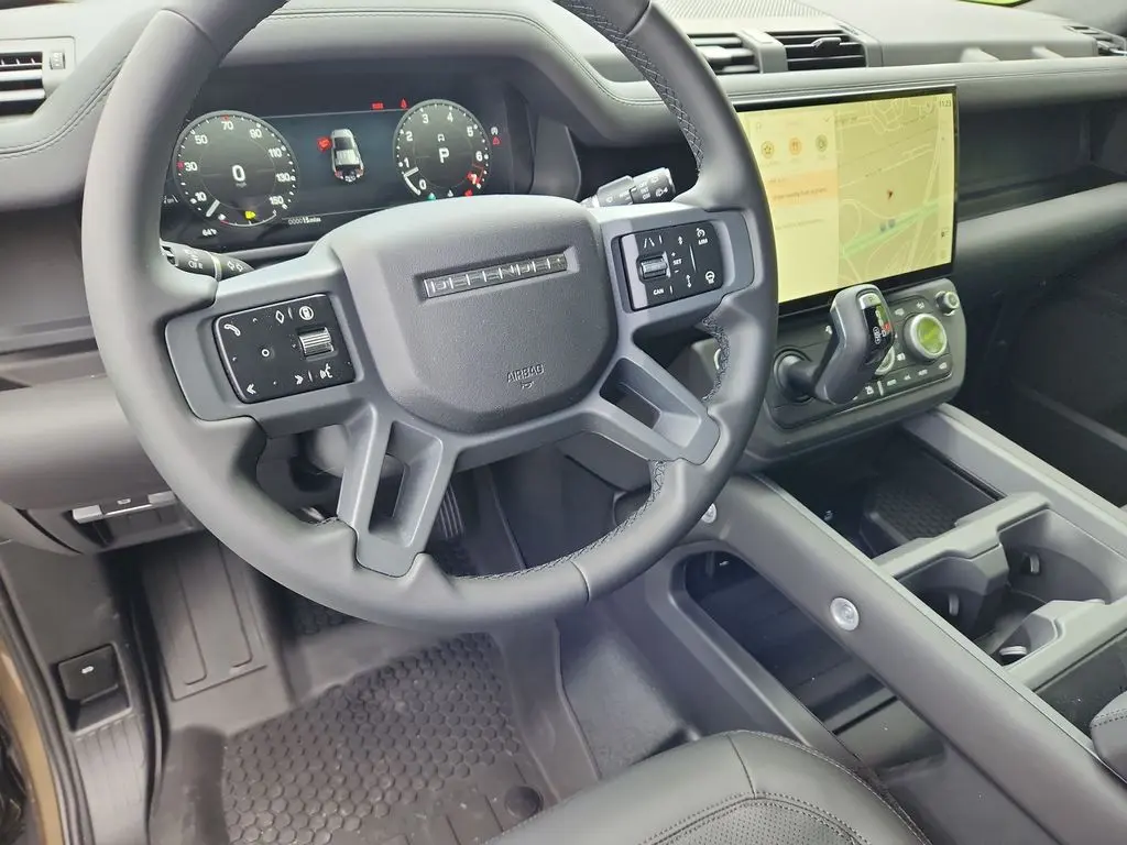 2026 Land Rover Defender 110