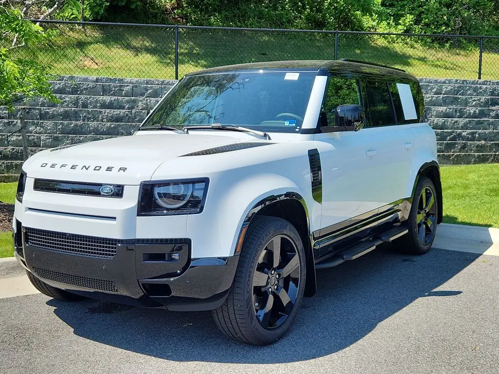 2026 Land Rover Defender 110