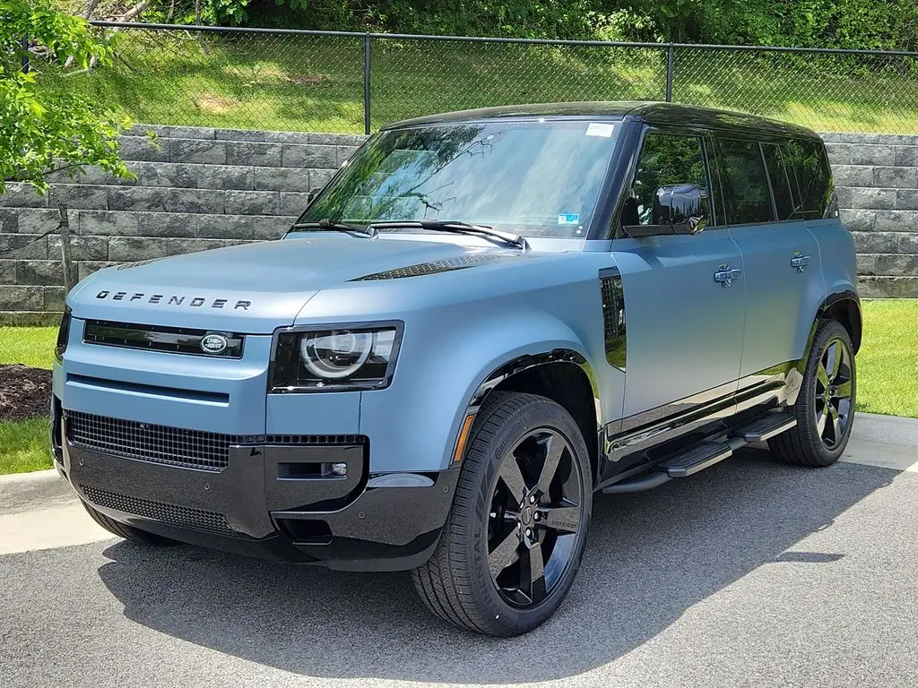 2026 Land Rover Defender 110