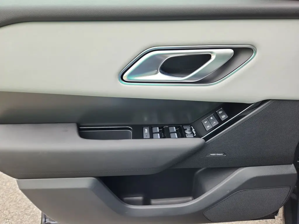2026 Land Rover Range Rover Velar