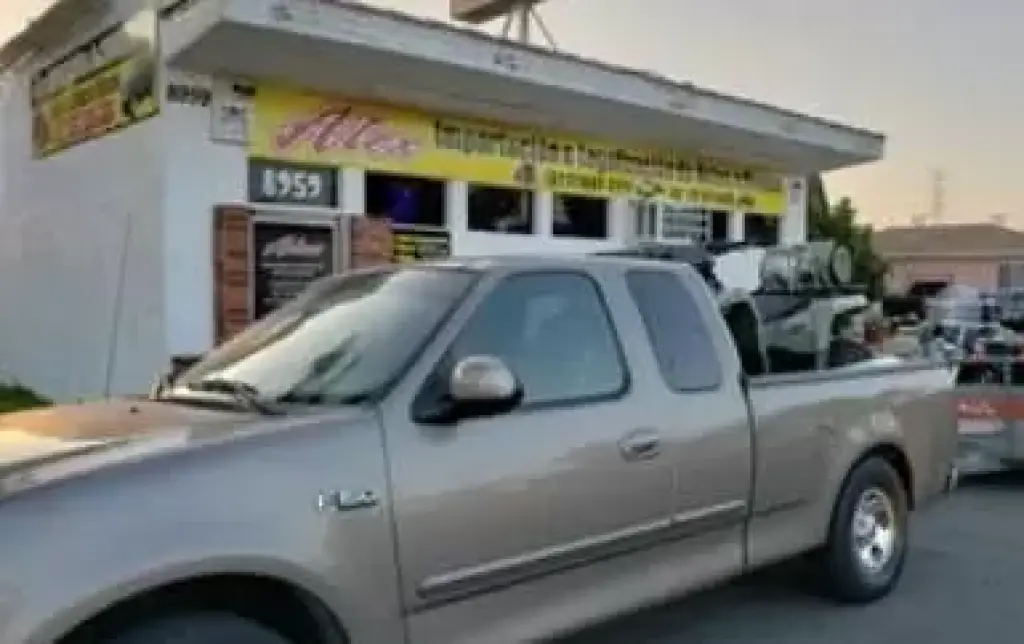 LEGALIZAMOS CAMIONETAS  CARROS