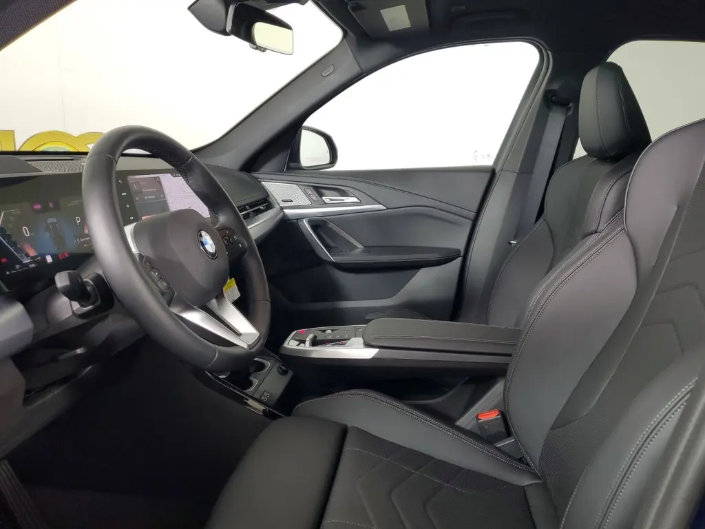 2025 BMW X1