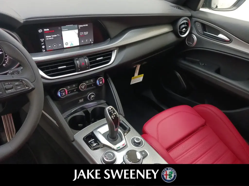 2022 Alfa Romeo Stelvio