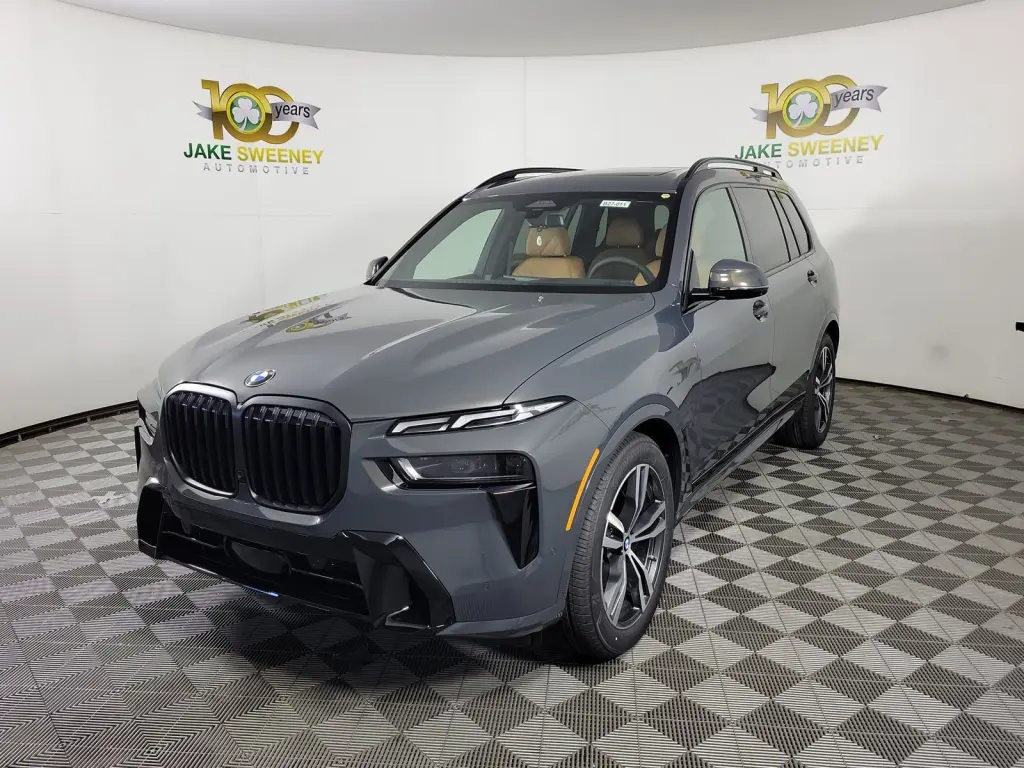 2027 BMW X7