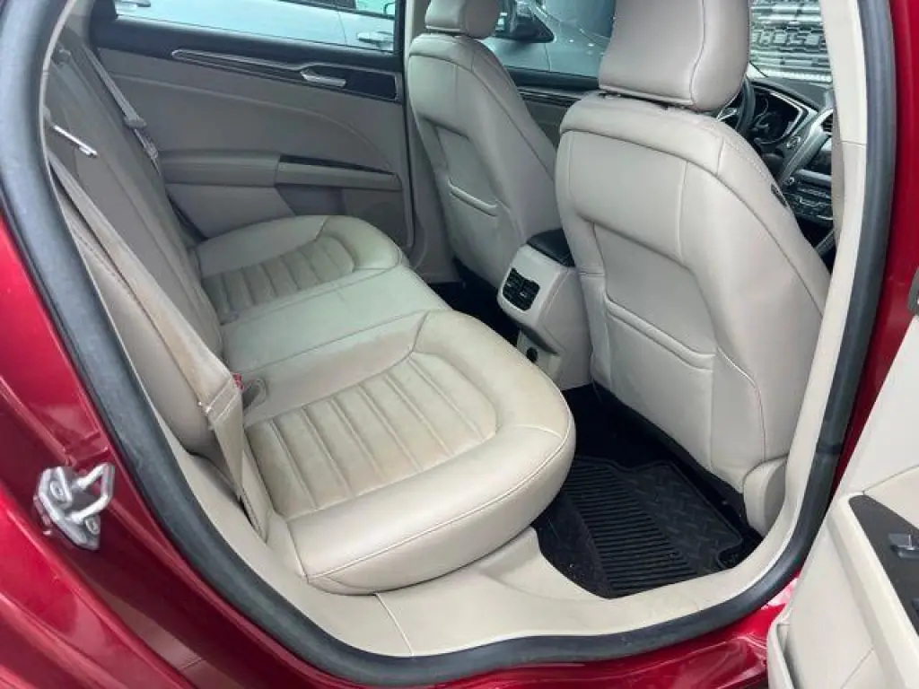 Ford Fusion 2018 SE 4dr Sedan