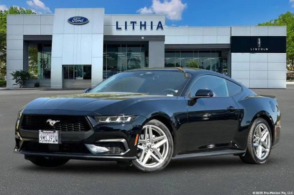 Ford Mustang 2024 EcoBoost 2dr Fastback