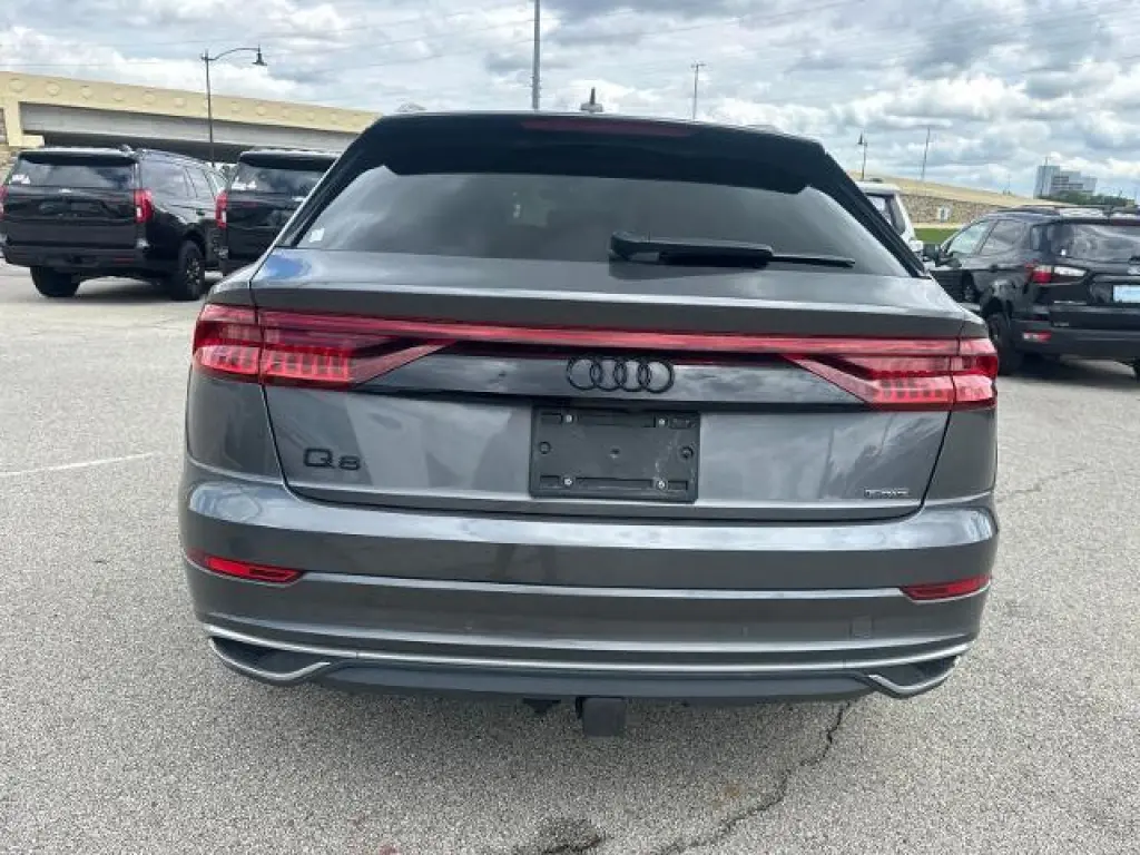 Audi Q8 2021 AWD quattro Premium Plus 55 TFSI 4dr SUV