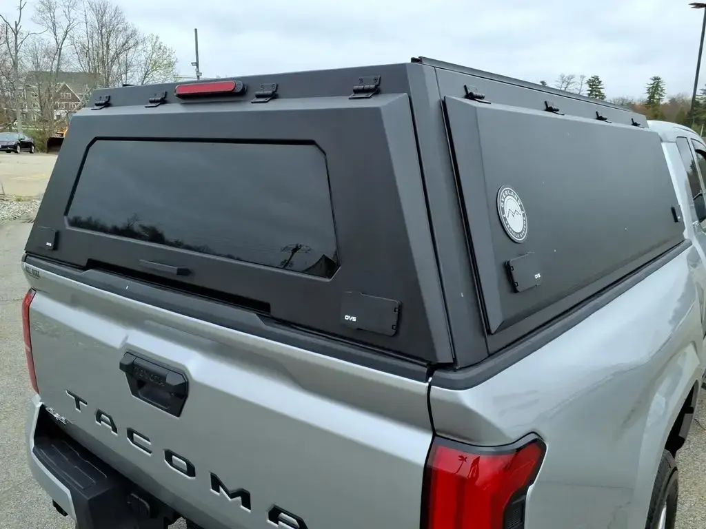 Toyota Tacoma 2025 4x4 SR5 2dr XtraCab 6.1 ft LB