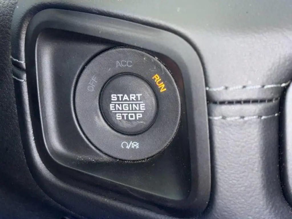 Jeep Wrangler 2025 4x4 Sahara 4dr SUV