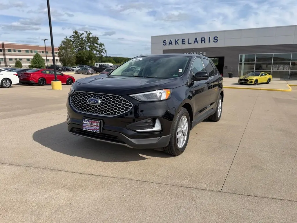 2023 Ford Edge