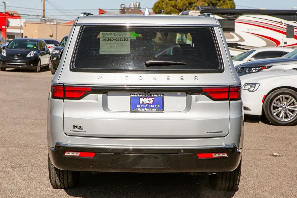 2022 Jeep Wagoneer