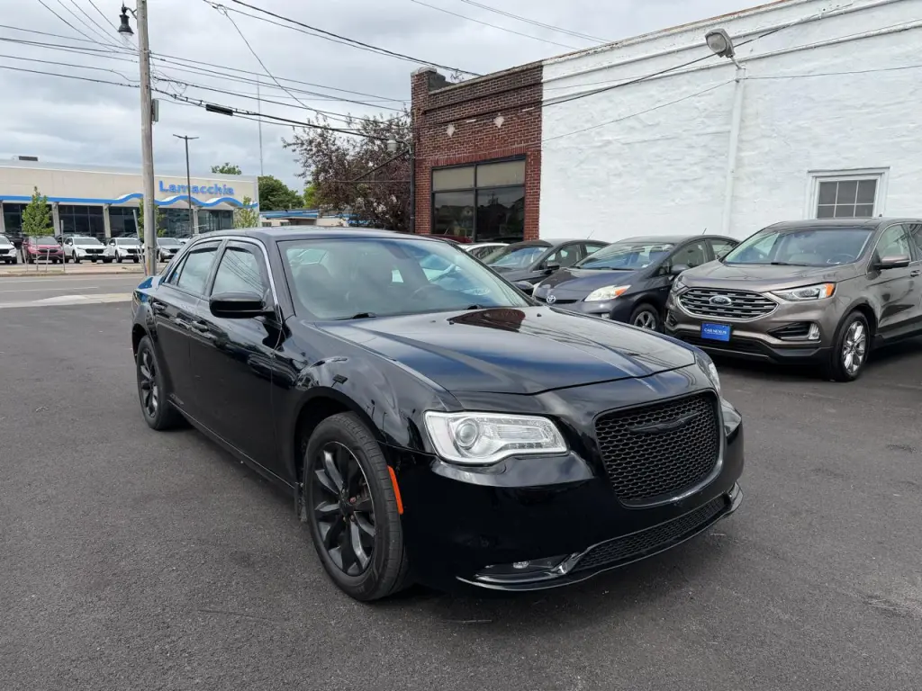 2016 Chrysler 300