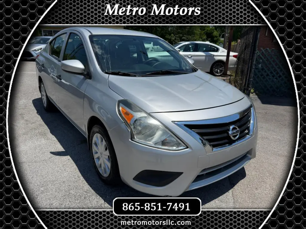 2019 Nissan Versa 1.6 S 5M