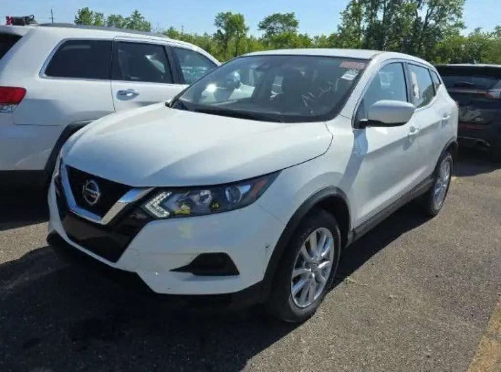 2022 Nissan Rogue Sport S