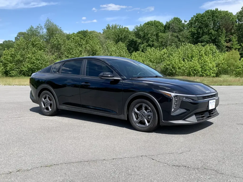 2025 KIA K4 LX