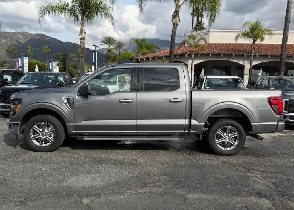 Ford F-150 2025 4x4 XLT 4dr SuperCrew 6.5 ft. SB