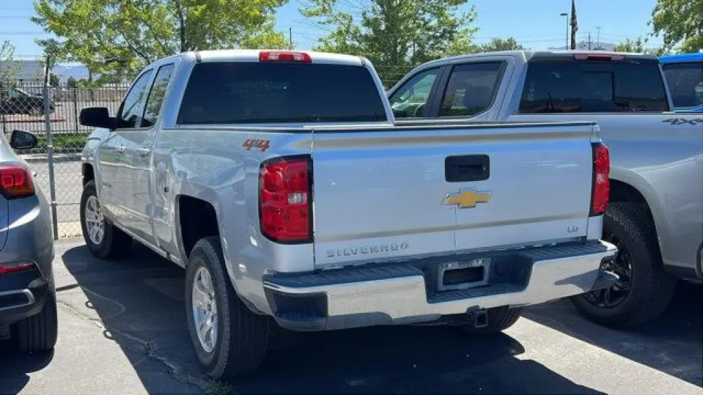 Chevrolet Silverado 1500 LD 2019 4x4 LT 4dr Double Cab 6.5 ft. SB