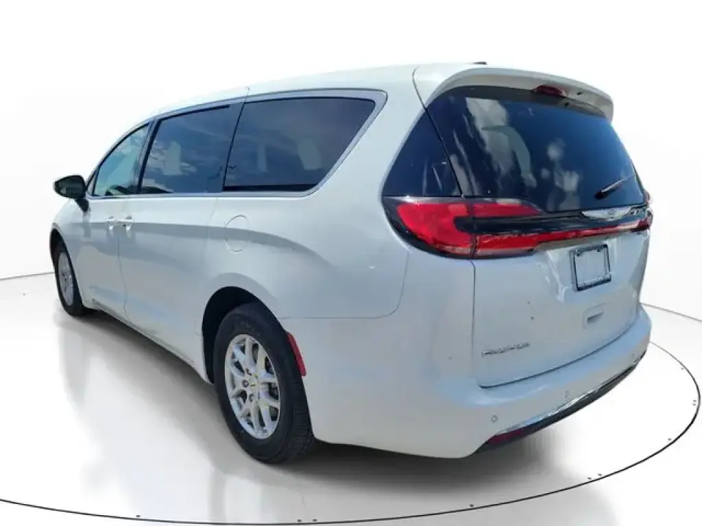 Chrysler Pacifica 2023 Touring L 4dr Mini-Van