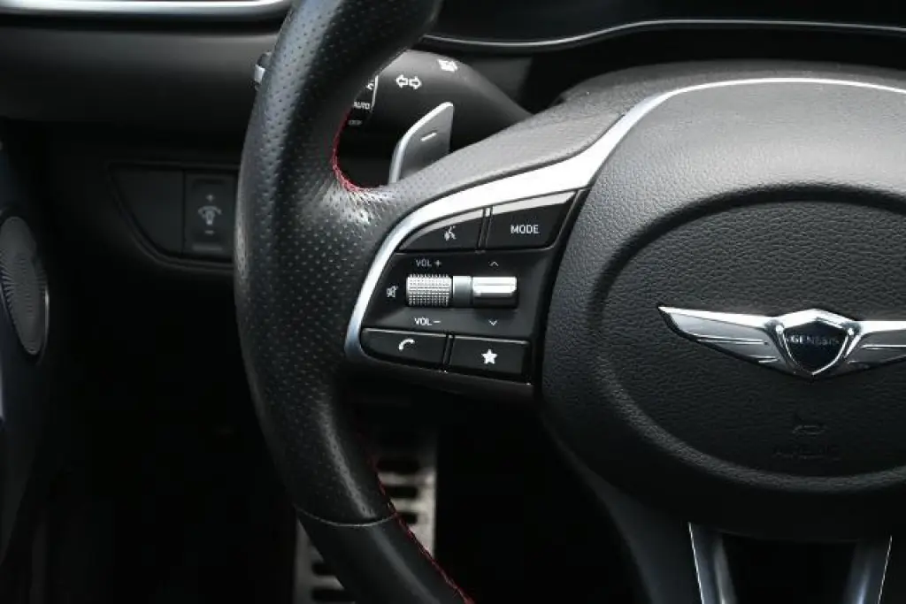Genesis G70 2023 2.0T 4dr Sedan