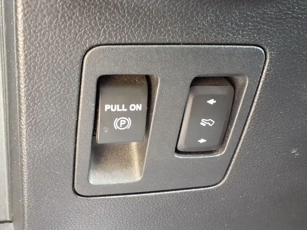Ford F-150 2019 4x4 XL 4dr SuperCrew 5.5 ft. SB