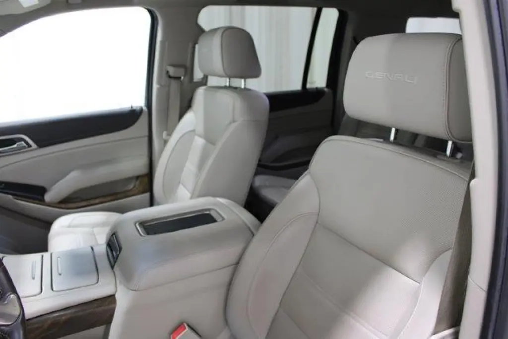 GMC Yukon XL 2019 4x4 Denali 4dr SUV