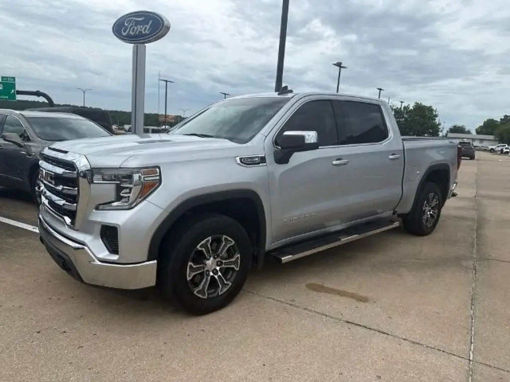 GMC Sierra 1500 2020 4x4 SLE 4dr Crew Cab 5.8 ft. SB
