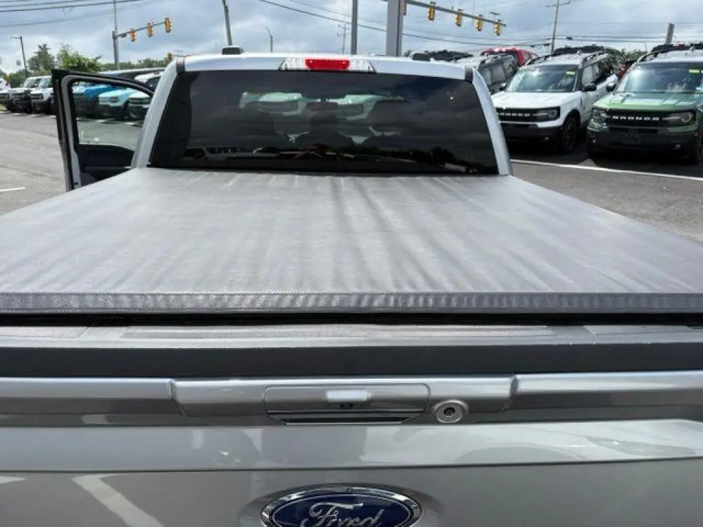 Ford F-150 2021 4x4 Lariat 4dr SuperCrew 5.5 ft. SB