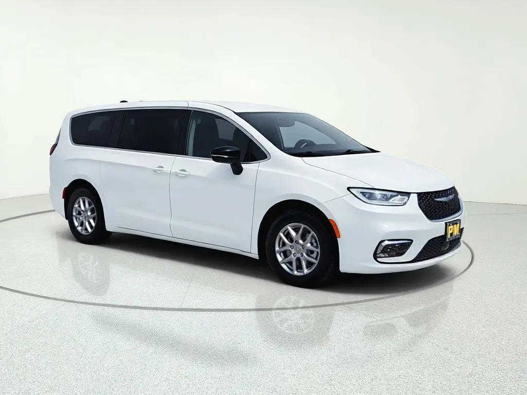 2024 Chrysler Pacifica