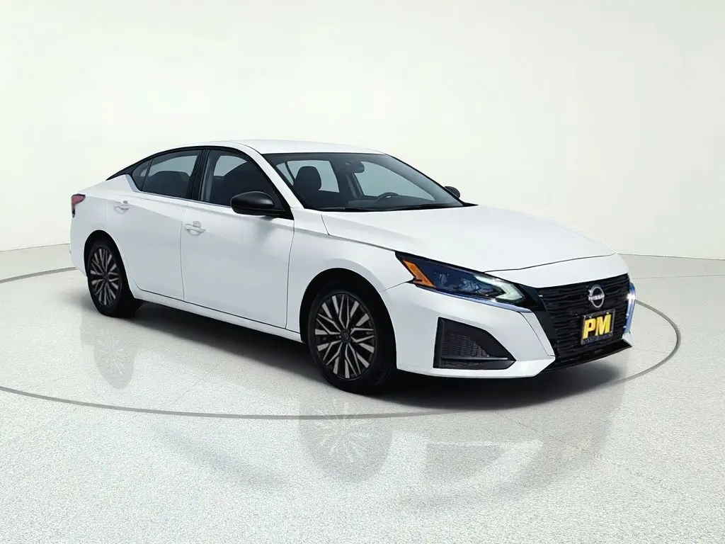 2025 Nissan Altima