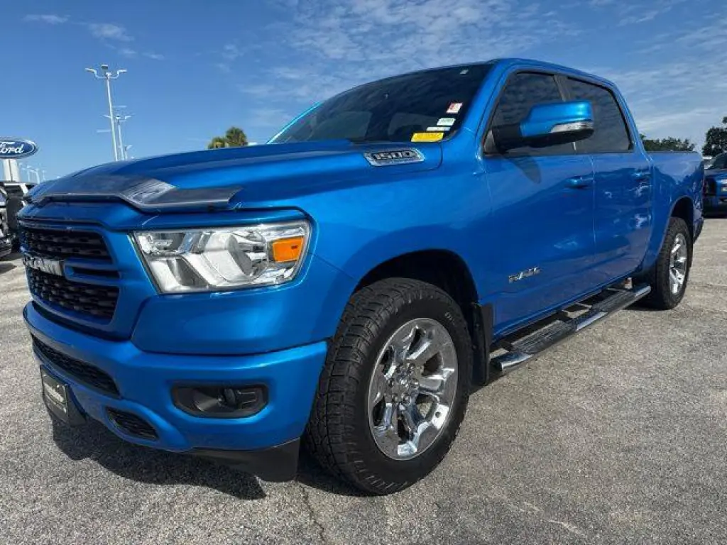 Ram 1500 2022 4x4 Big Horn 4dr Crew Cab 5.6 ft. SB Pickup