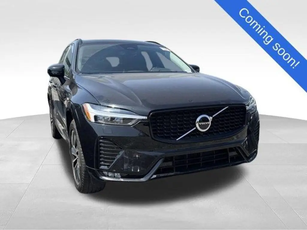 Volvo XC60 2025 AWD B5 Core Dark Theme 4dr SUV