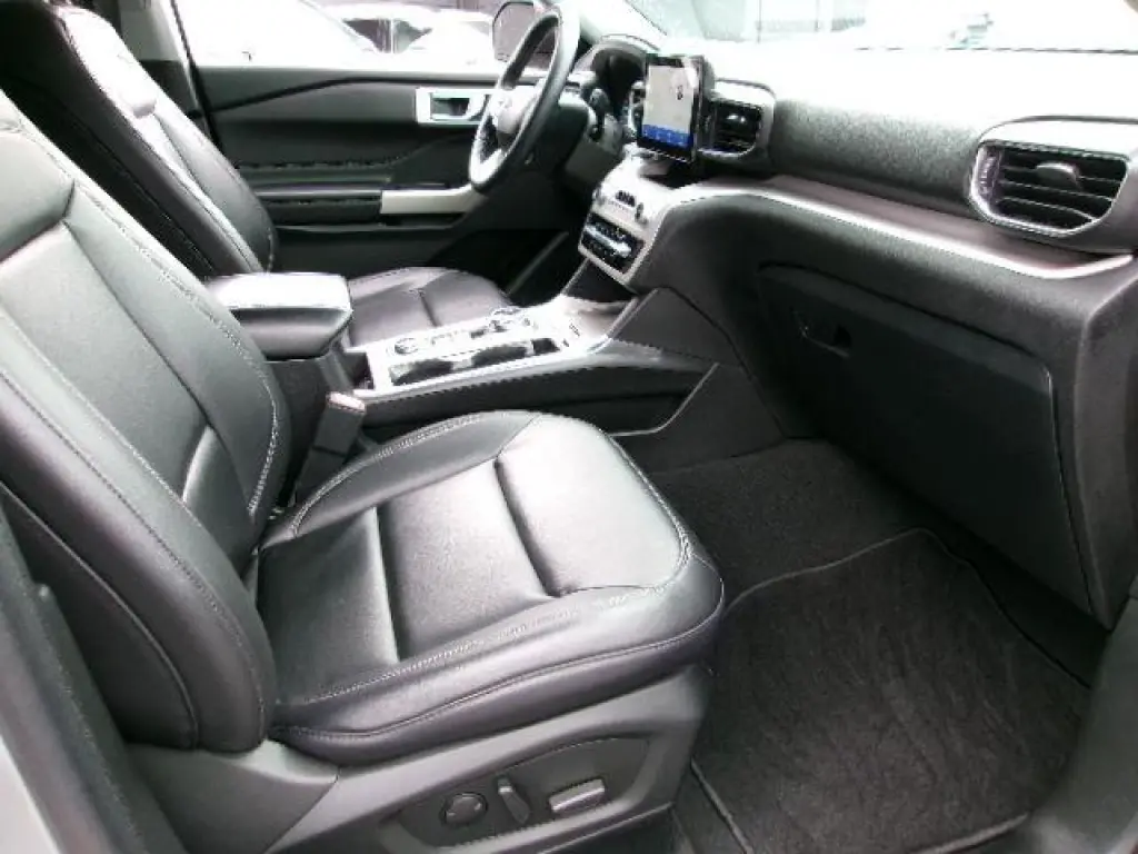 Ford Explorer 2023 AWD XLT 4dr SUV