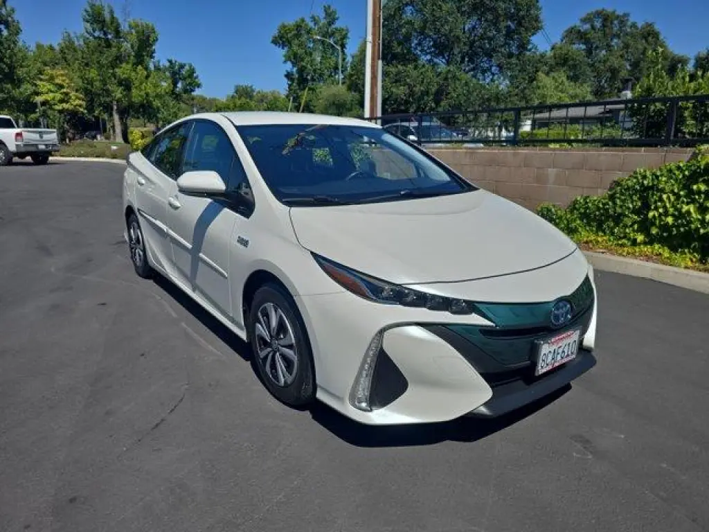 Toyota Prius Prime 2017 Premium 4dr Hatchback