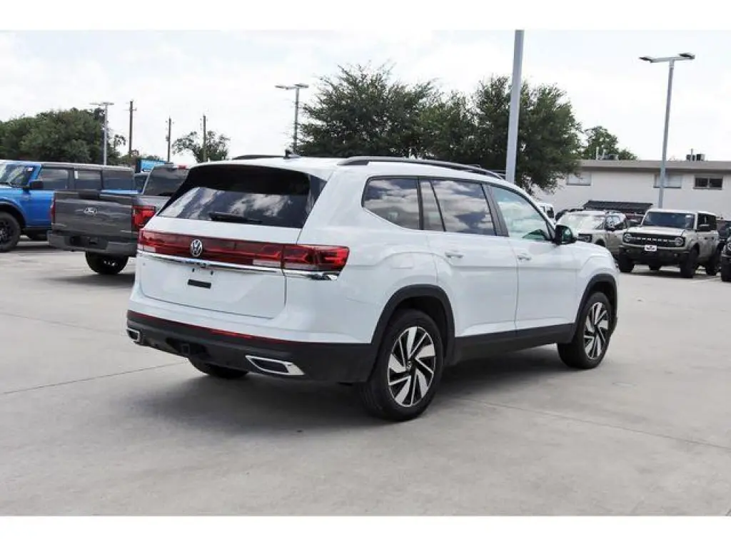 Volkswagen Atlas 2025 SE 4dr SUV w/Technology