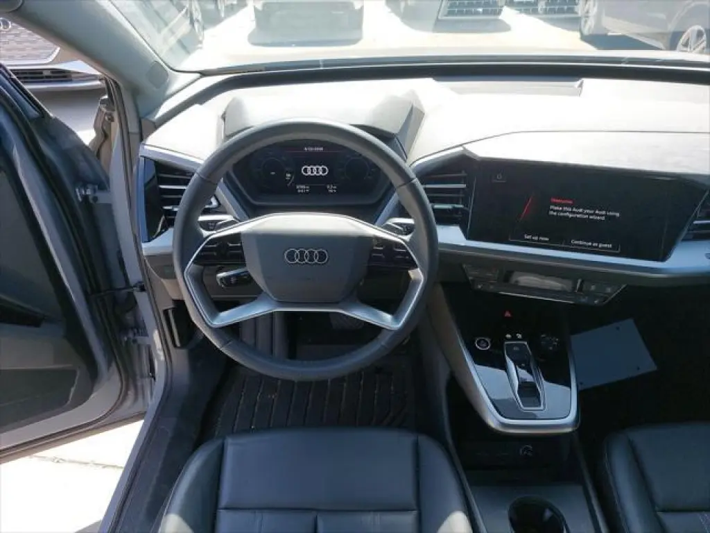 Audi Q4 e-tron 2025 Premium 45 4dr SUV