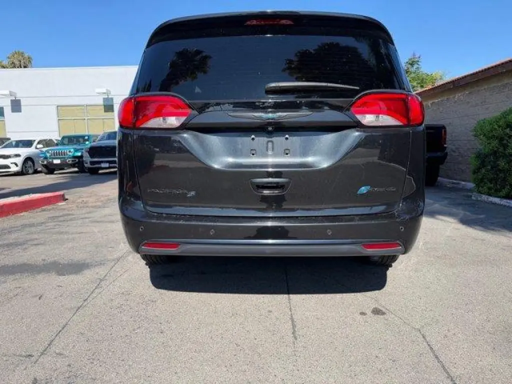 Chrysler Pacifica Hybrid 2019 Limited 35th Anniversary 4dr Mini-Van