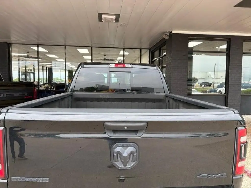 Ram 1500 2022 4x4 Big Horn 4dr Crew Cab 5.6 ft. SB Pickup