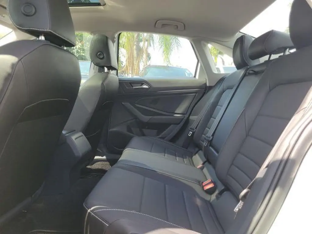 Volkswagen Jetta 2023 SE 4dr Sedan