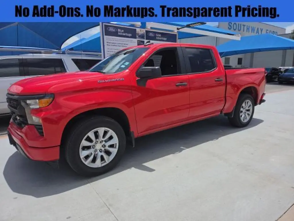 Chevrolet Silverado 1500 2022 4x2 Custom 4dr Crew Cab 5.8 ft. SB