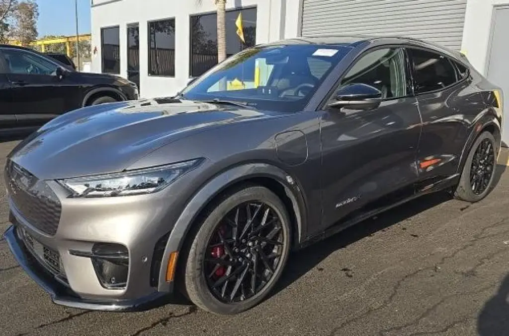 Ford Mustang Mach-E 2023 AWD GT 4dr SUV