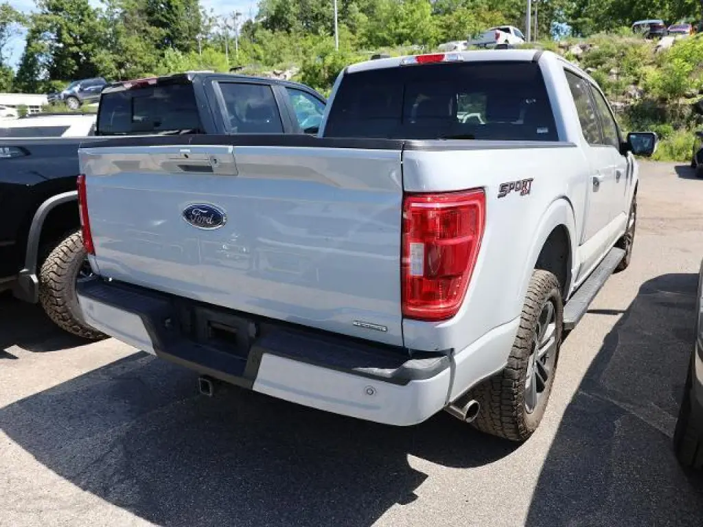 Ford F-150 2023 4x4 Lariat 4dr SuperCrew 5.5 ft. SB