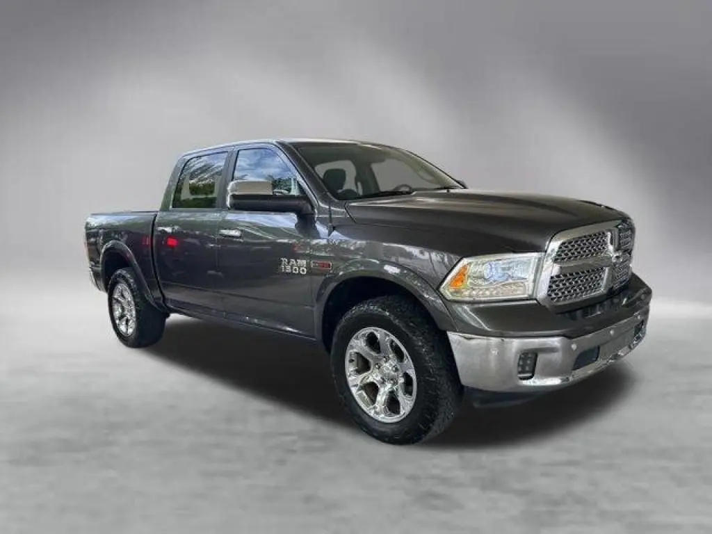 Ram 1500 2015 4x4 Laramie 4dr Crew Cab 5.5 ft. SB Pickup