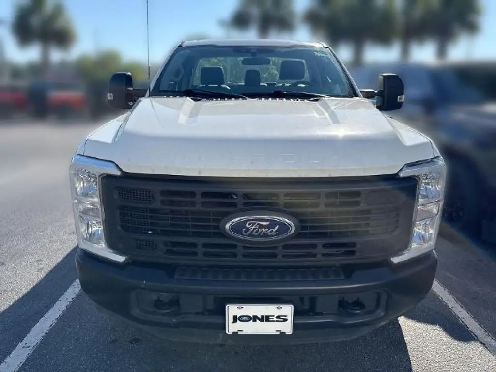 Ford F-250 Super Duty 2024 4x2 XL 2dr Regular Cab 8 ft. LB Pickup