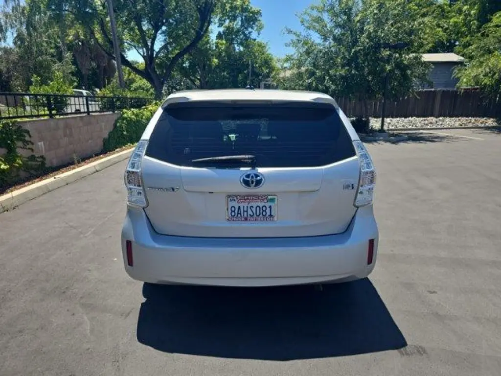 Toyota Prius v 2014 Five 4dr Wagon